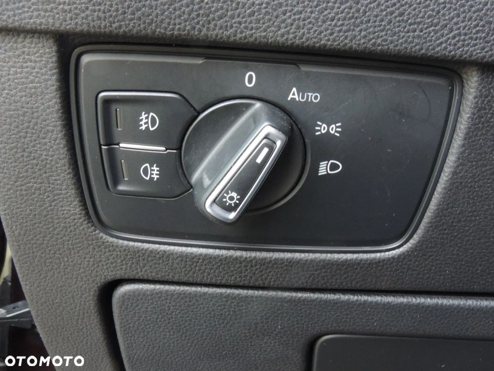 Volkswagen Passat 2.0 TDI SCR (BlueMotion Technology) Comfortline - 16