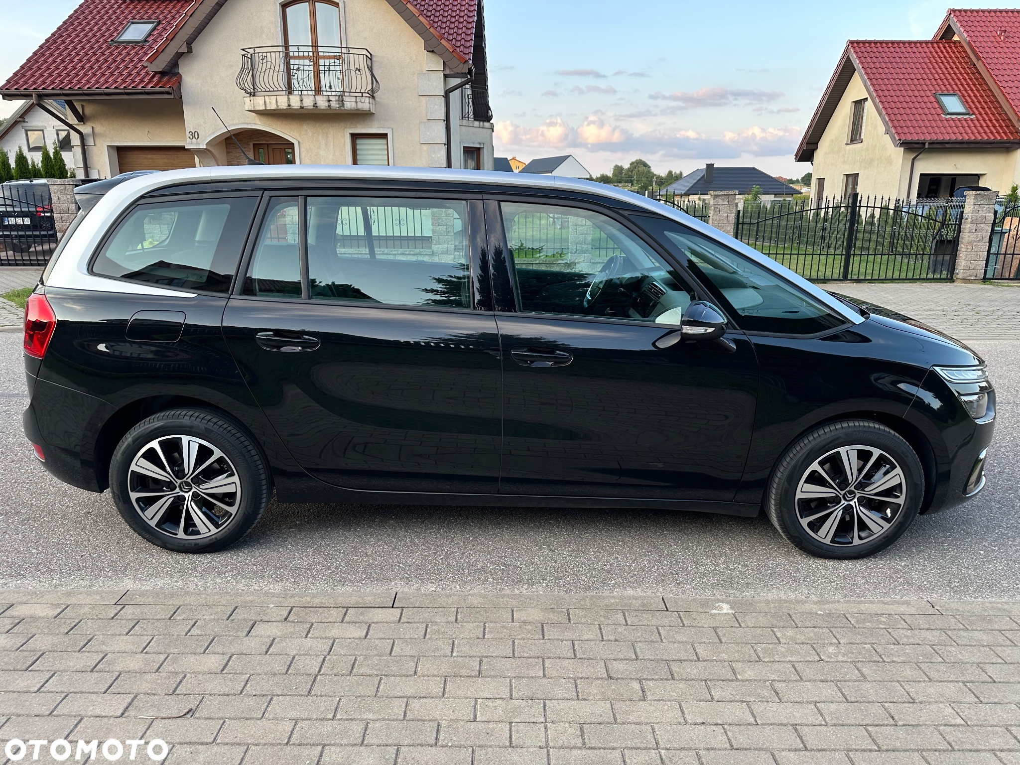 Citroën C4 Grand Picasso 2.0 BlueHDi Exclusive - 27