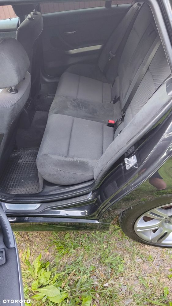 BMW Seria 3 320d xDrive - 9
