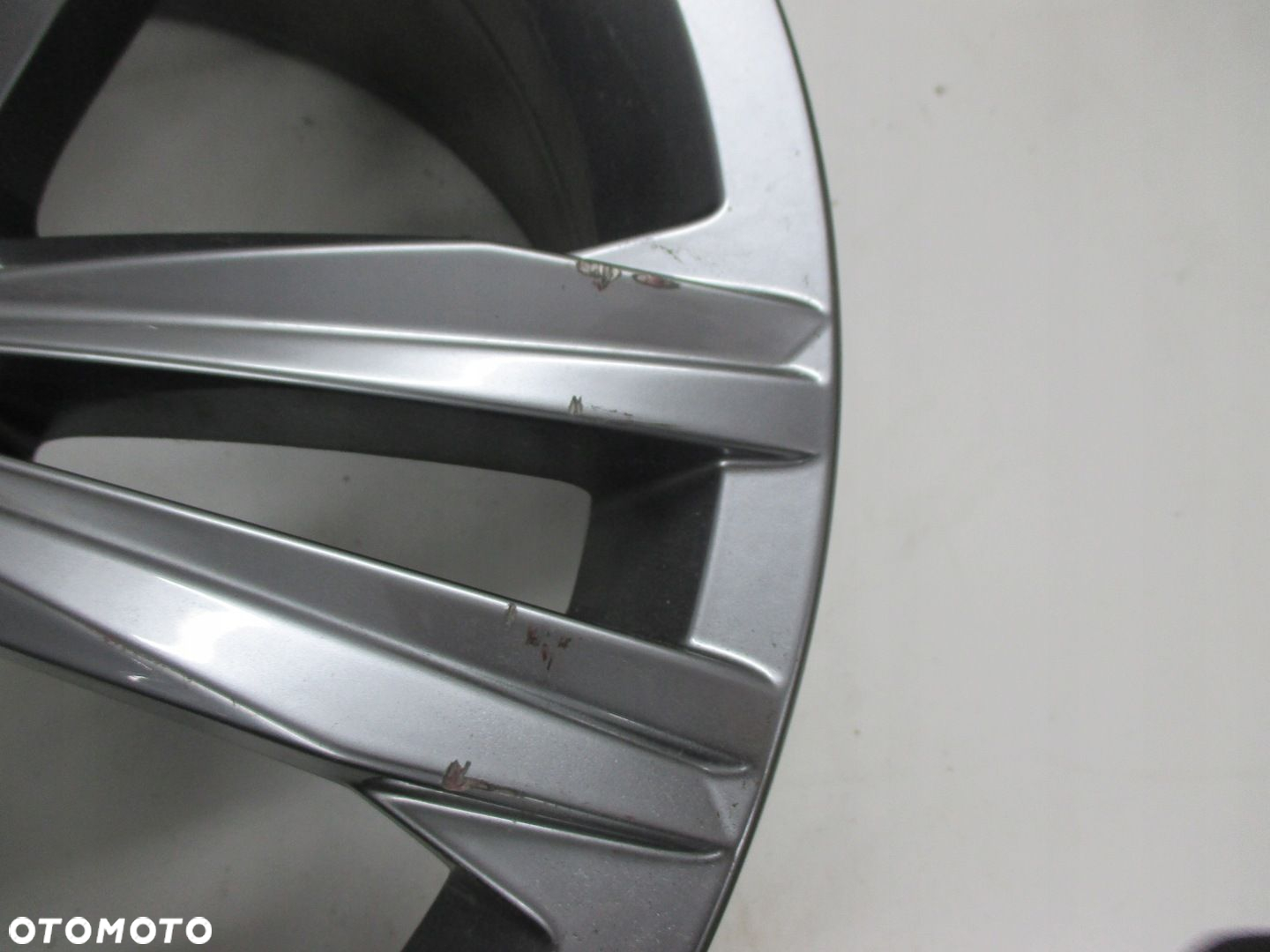 FELGA VOLKSWAGEN VW ARTEON 3G8 18" 8J ET40 - 2
