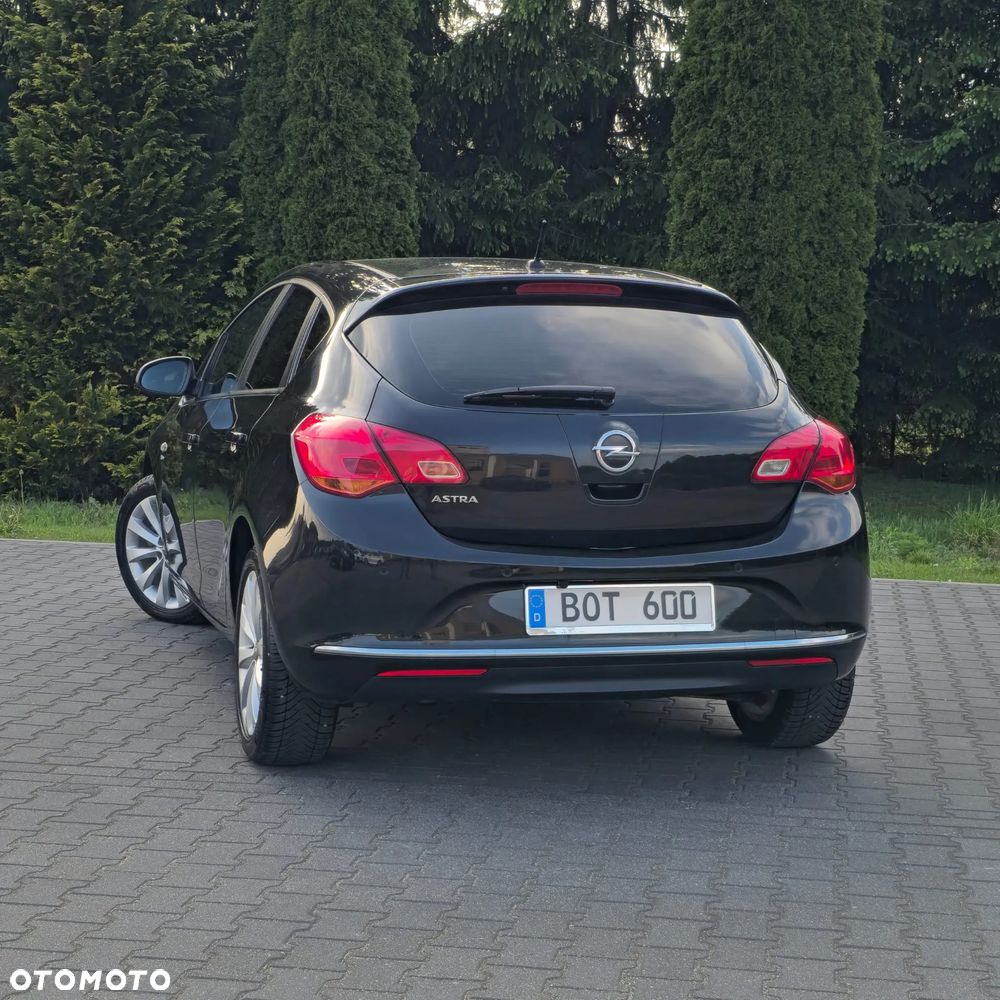 Opel Astra 1.4 Turbo - 11