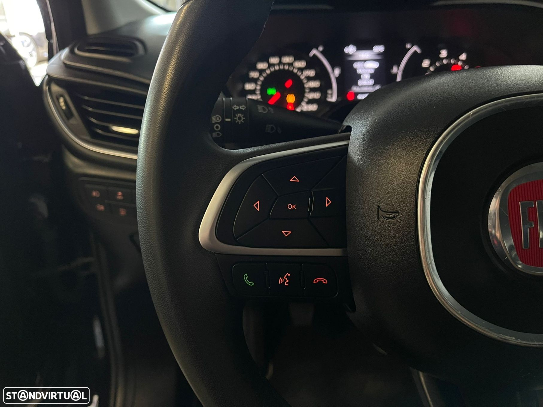 Fiat Tipo Station Wagon 1.3 M-Jet Lounge - 10
