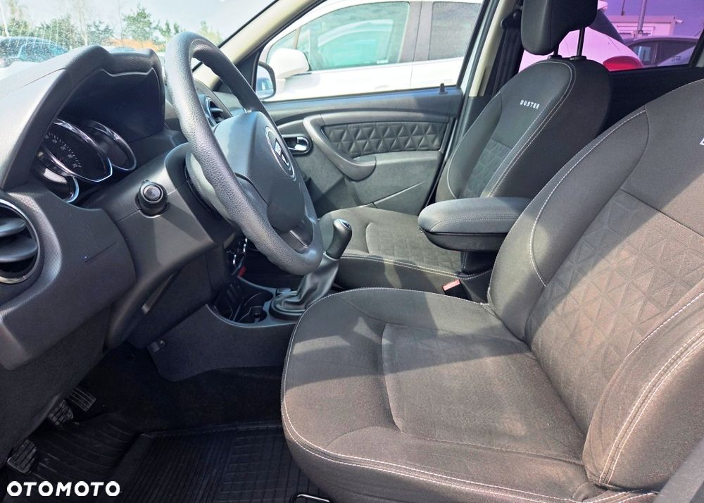 Dacia Duster 1.6 16V 105 4x2 Prestige - 24