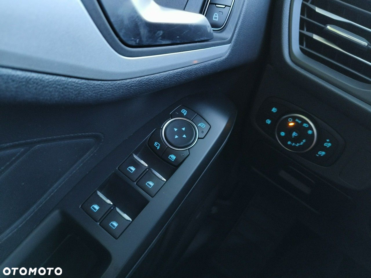 Ford Focus - 13