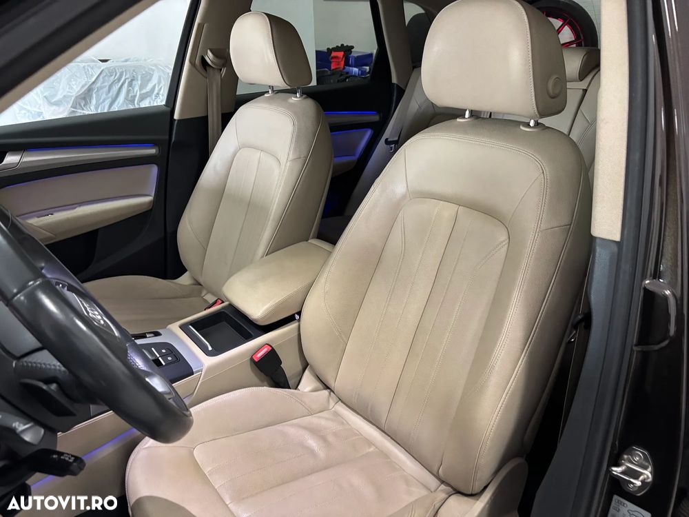 Audi Q5 2.0 40 TDI quattro S tronic Design - 13