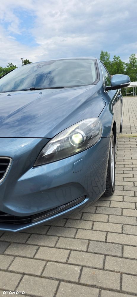 Volvo V40 D3 Momentum - 27