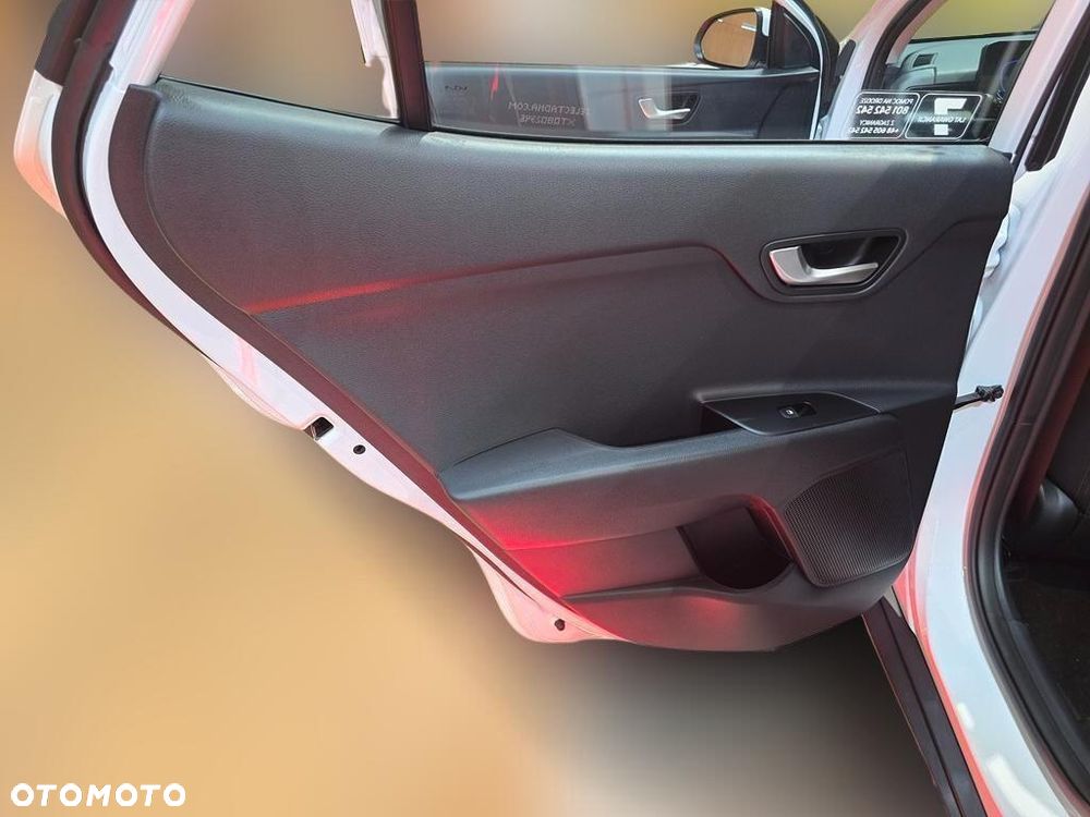 Kia Stonic 1.0 T-GDI M - 8