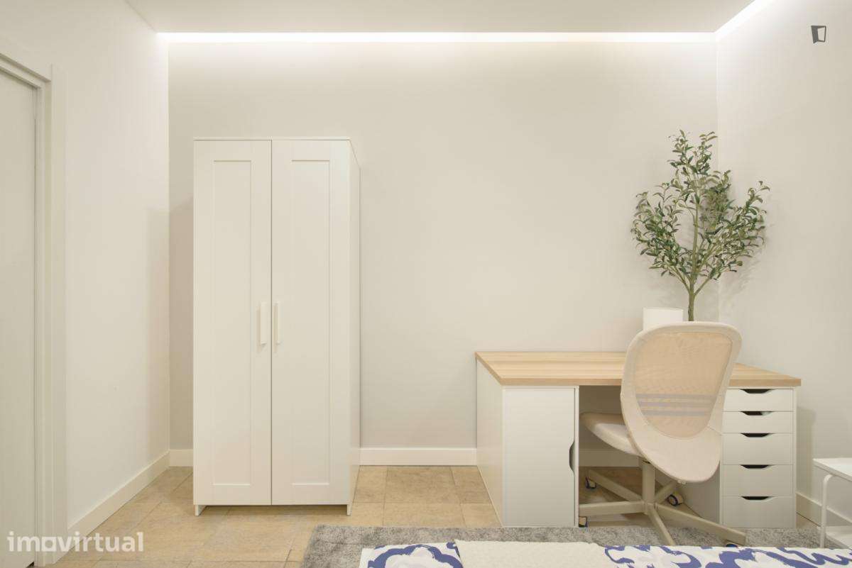 Quarto - localizado em Olaias Lisbon - Grande imagem: 3/41