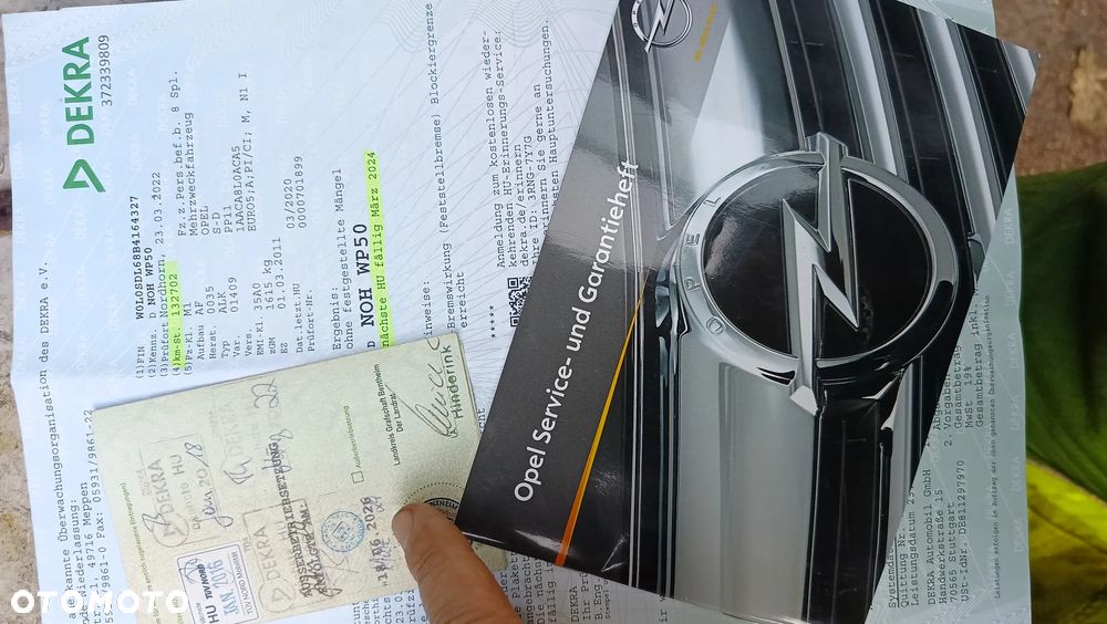 Opel Corsa 1.4 16V Graphite - 28