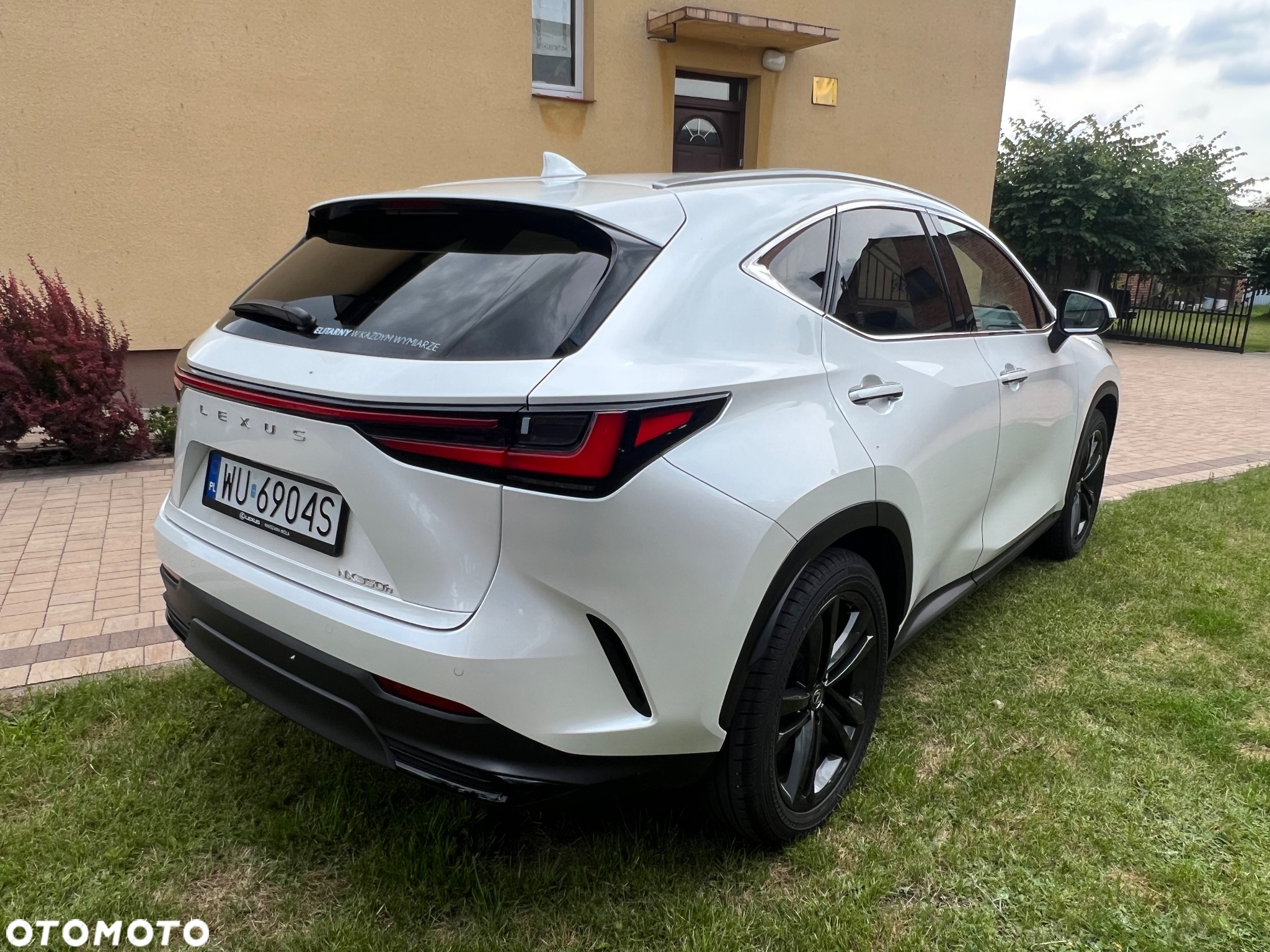 Lexus NX 350h Prestige AWD - 11