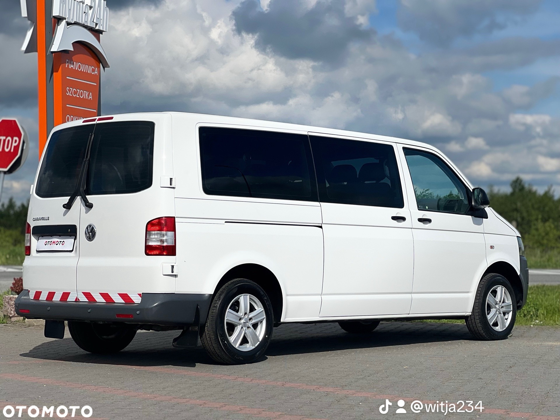Volkswagen Caravelle BiTDI L1 Comfortline - 17