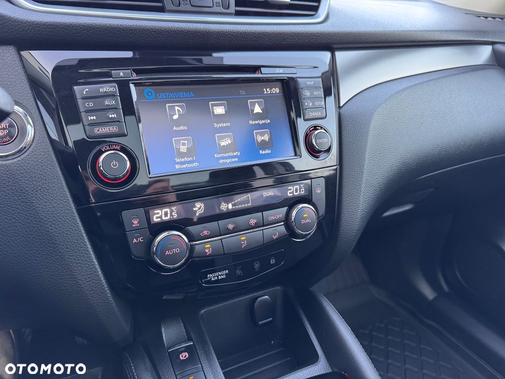 Nissan Qashqai 1.2 DIG-T N-Connecta - 32