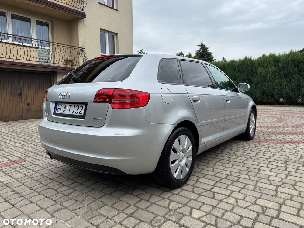 Audi A3 Sportback 1.2 TFSI Ambition - 4