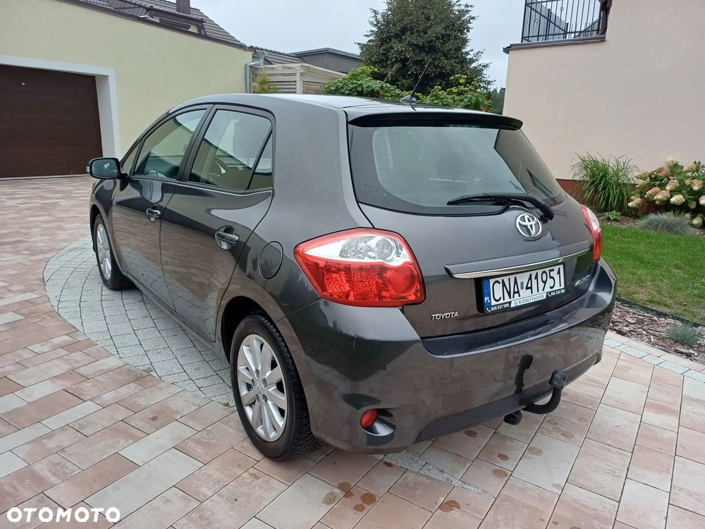 Toyota Auris 1.6 Valvematic Life - 9
