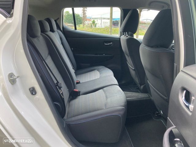 Nissan Leaf Acenta - 33