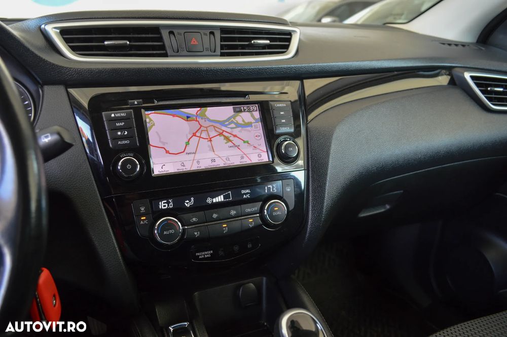 Nissan Qashqai 1.3 157CP 2WD DCT N-Connecta - 23