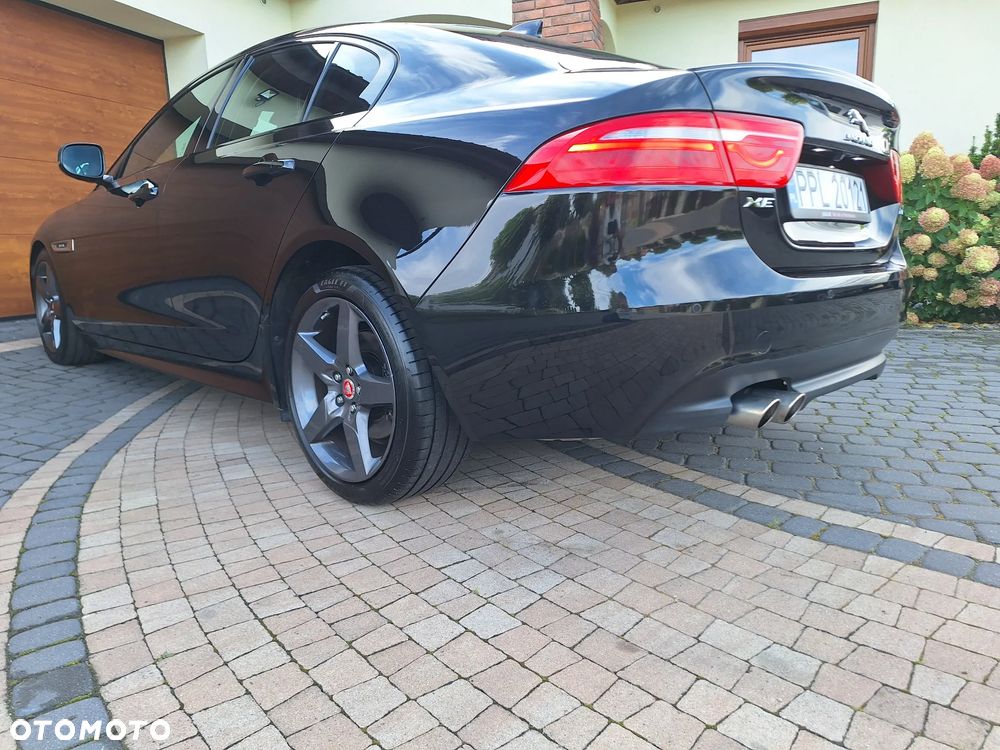 Jaguar XE 20d R-Sport - 13