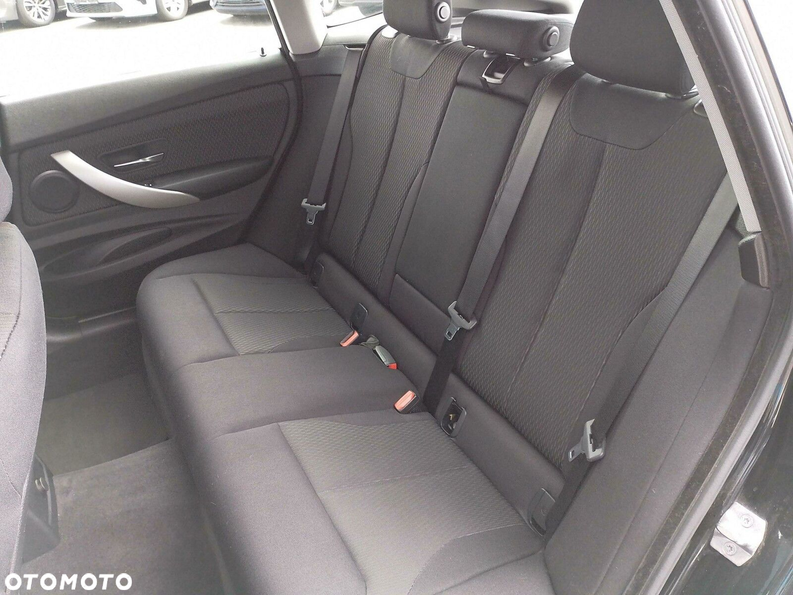 BMW Seria 3 320i GPF xDrive - 28