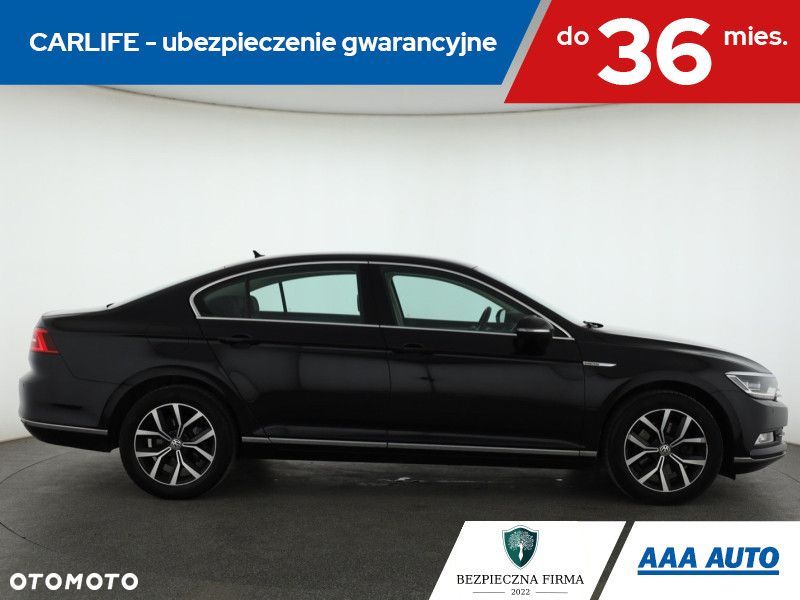 Volkswagen Passat - 8