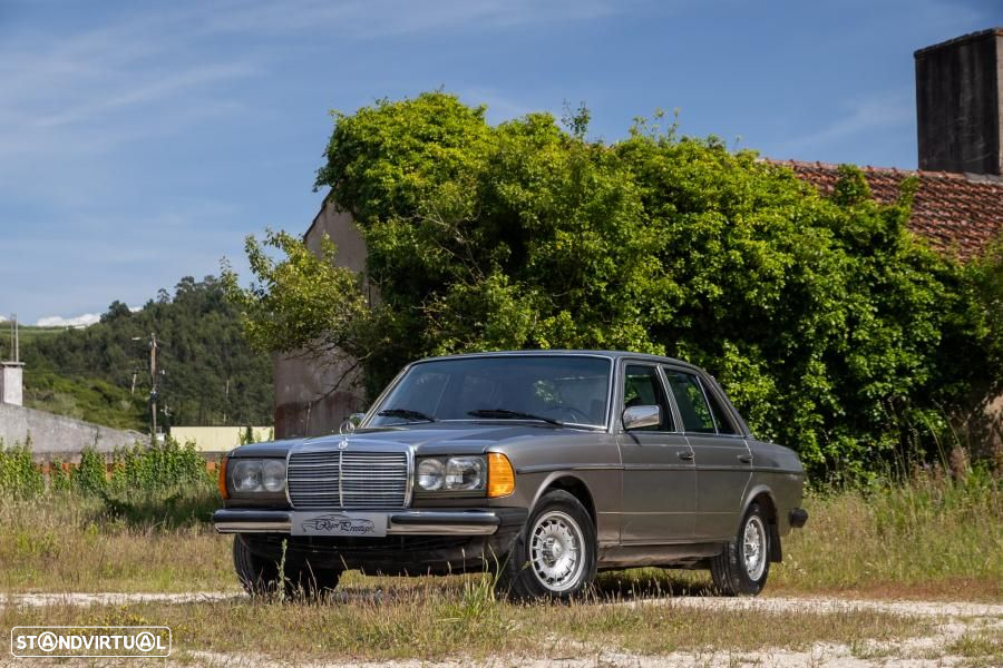 Mercedes-Benz 300 - 21