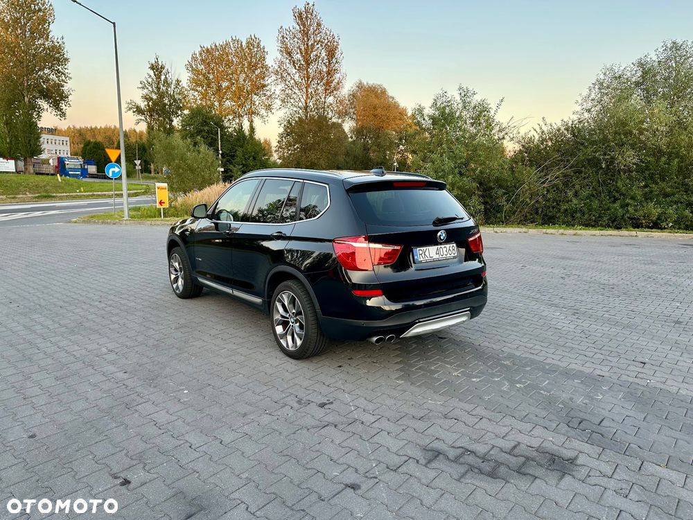 BMW X3 xDrive28i xLine - 4