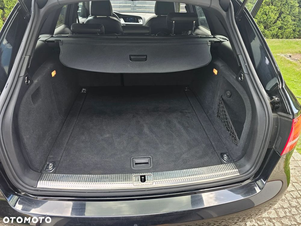 Audi A4 Avant - 32