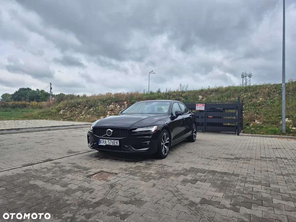 Volvo S60 B5 B AWD Plus Dark - 26