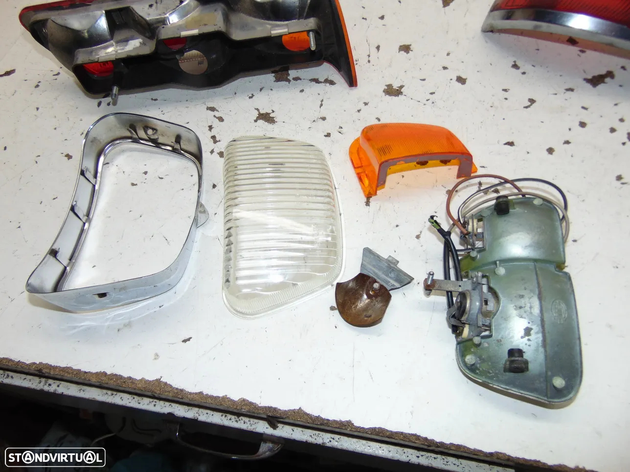Mercedes W111/W113/W110 farolim - 9