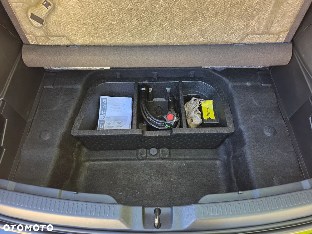 Toyota Verso 1.8 Premium - 17
