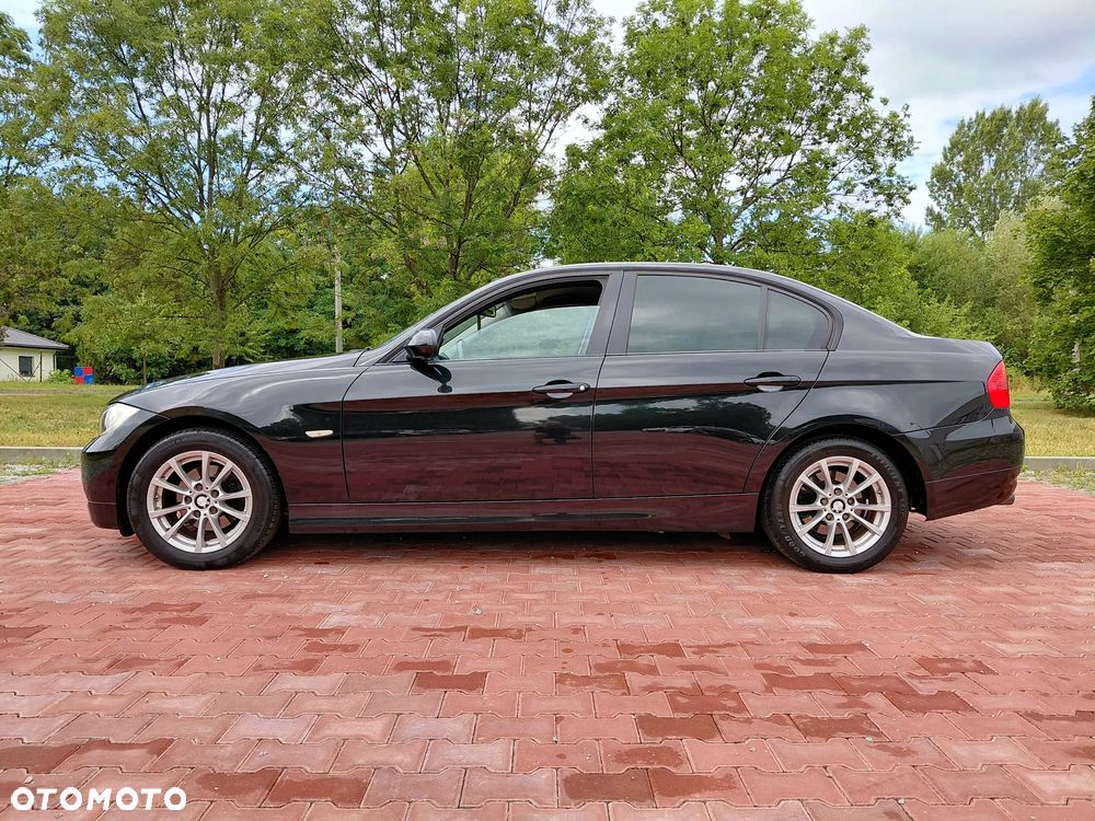 BMW Seria 3 - 32