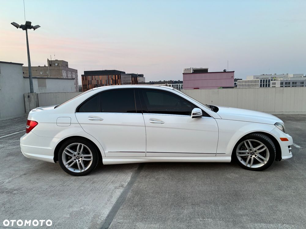 Mercedes-Benz Klasa C 250 7G-TRONIC Avantgarde Edition - 16