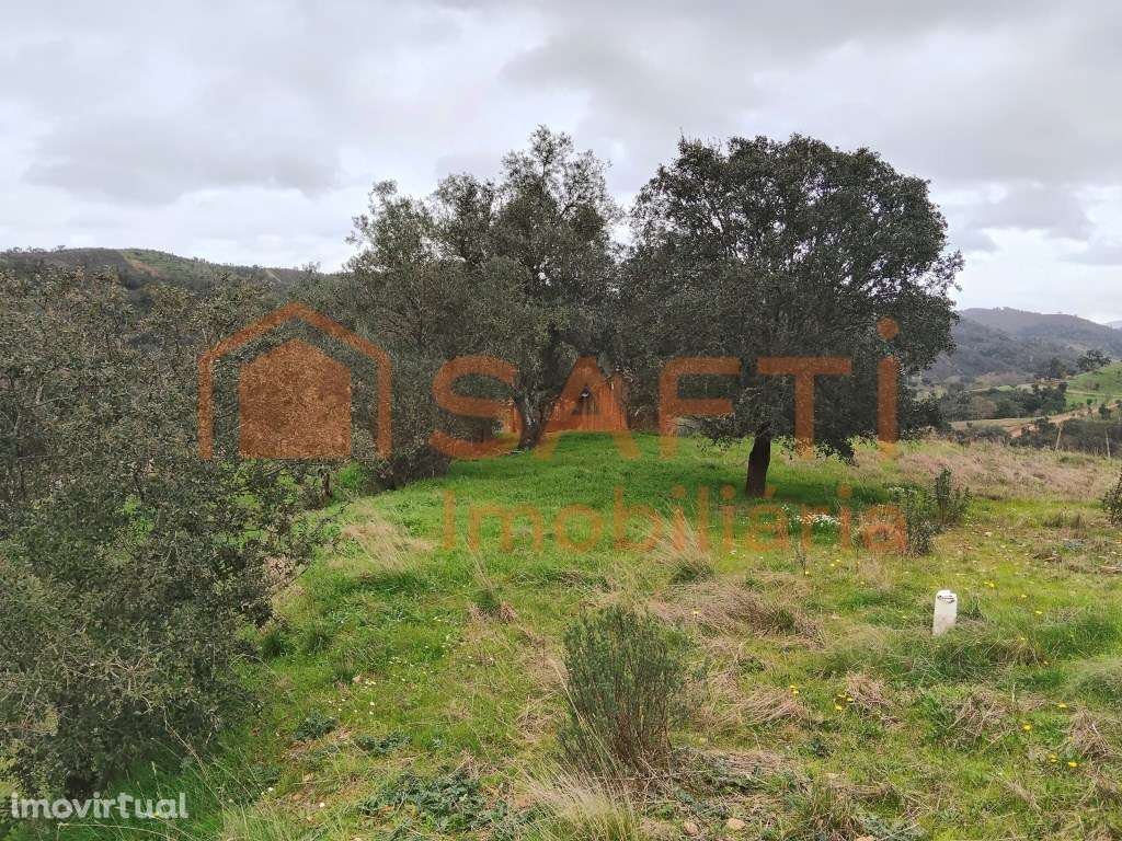 Monte Alentejano com vista panorâmica - Grande imagem: 5/15