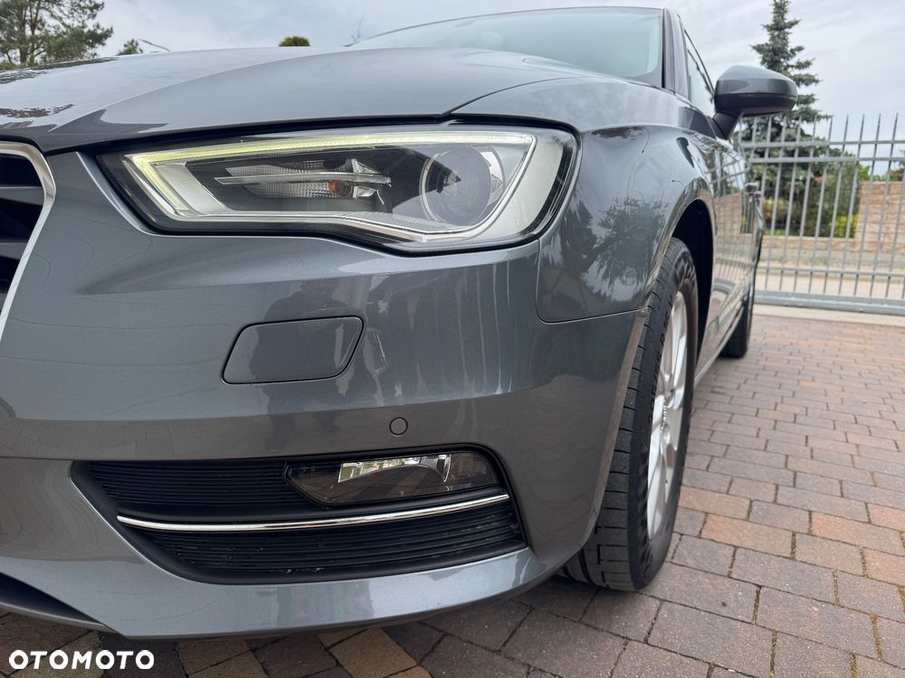 Audi A3 Sportback 2.0 TDI Quattro Attraction - 8