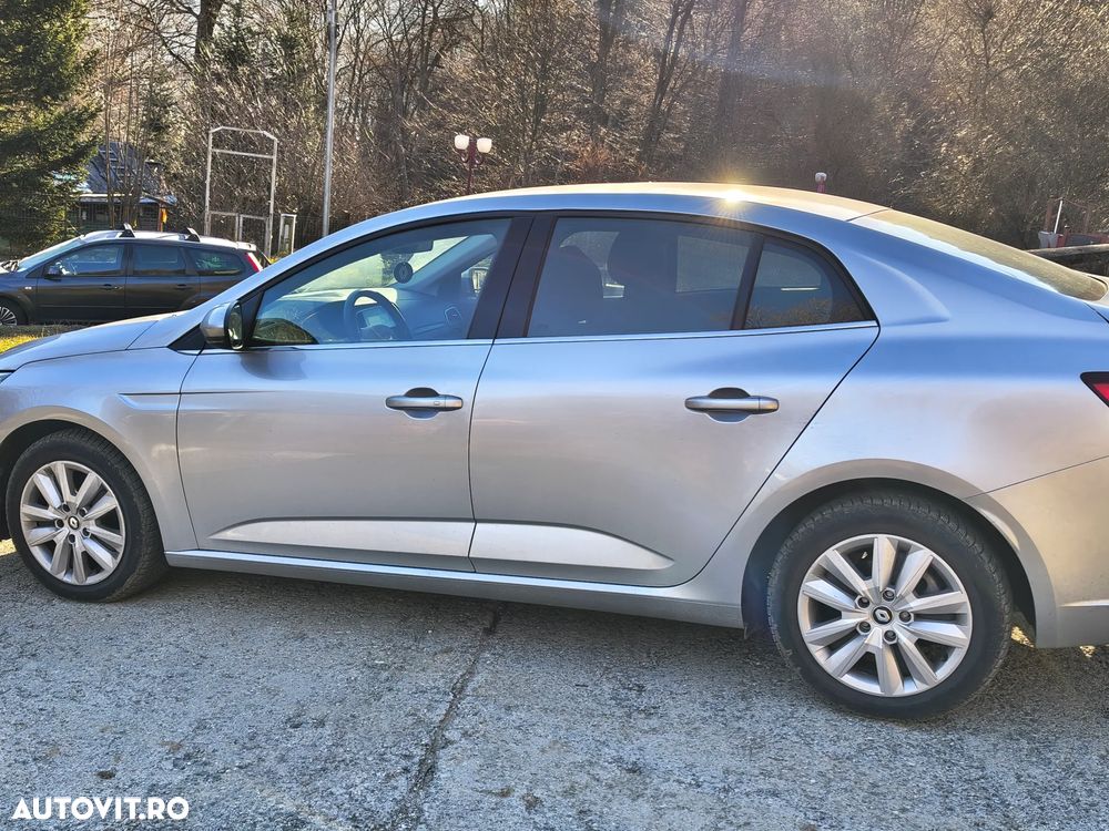 Renault Megane TCe 140 GPF Equilibre - 10