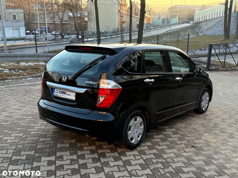 Honda FR-V - 6