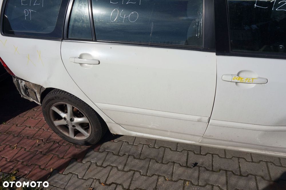 DRZWI TYLNE PRAWE COROLLA E12 LIFT KOMBI 040  BIAŁY TOYOTA 2004-2007 - 2