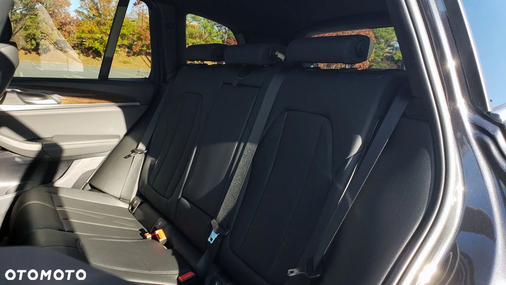 BMW X3 - 25