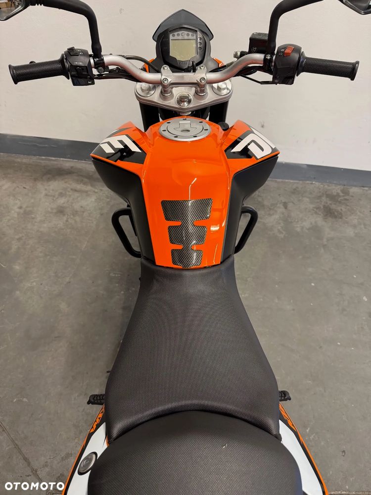 KTM Duke 125 - 38