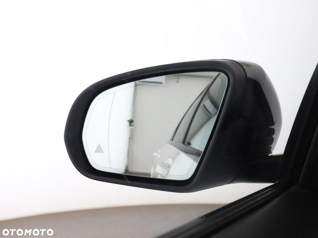 Mercedes-Benz Klasa C 300 d T 4Matic 9G-TRONIC AMG Line - 39