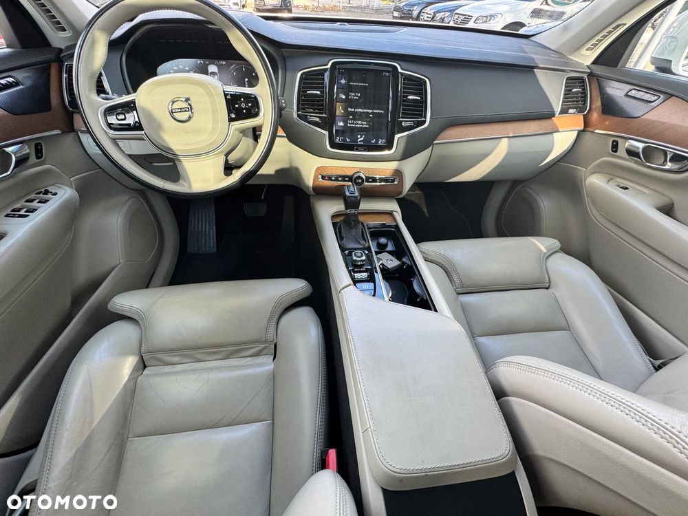 Volvo XC 90 D5 SCR AWD Inscription 7os - 12