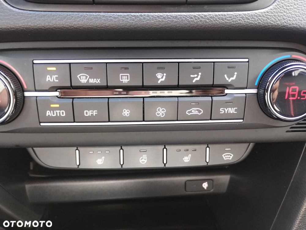 Kia ProCeed 1.6 T-GDI GT DCT - 15