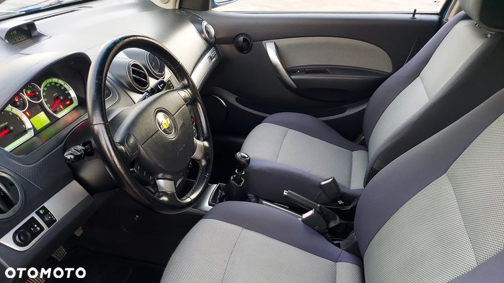 Chevrolet Aveo 1.4 16V LS - 30