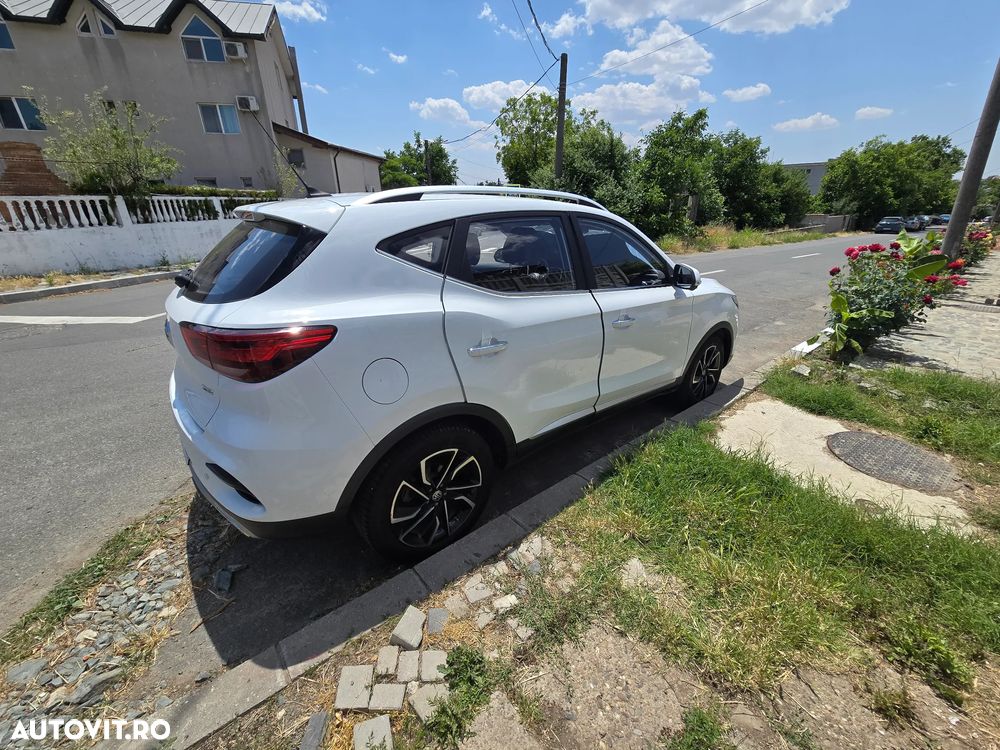 MG ZS 1.5 GSL 5MT Exclusive - 9
