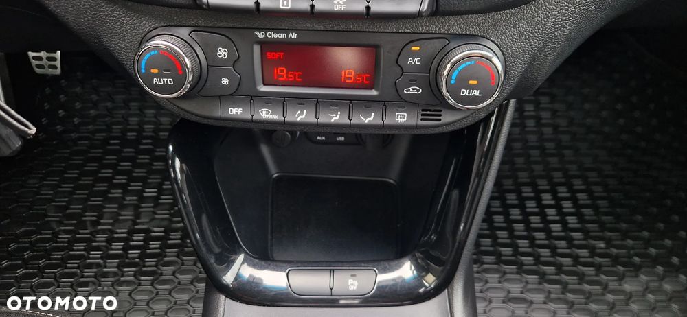 Kia Ceed 1.6 GDI L Business Line - 23