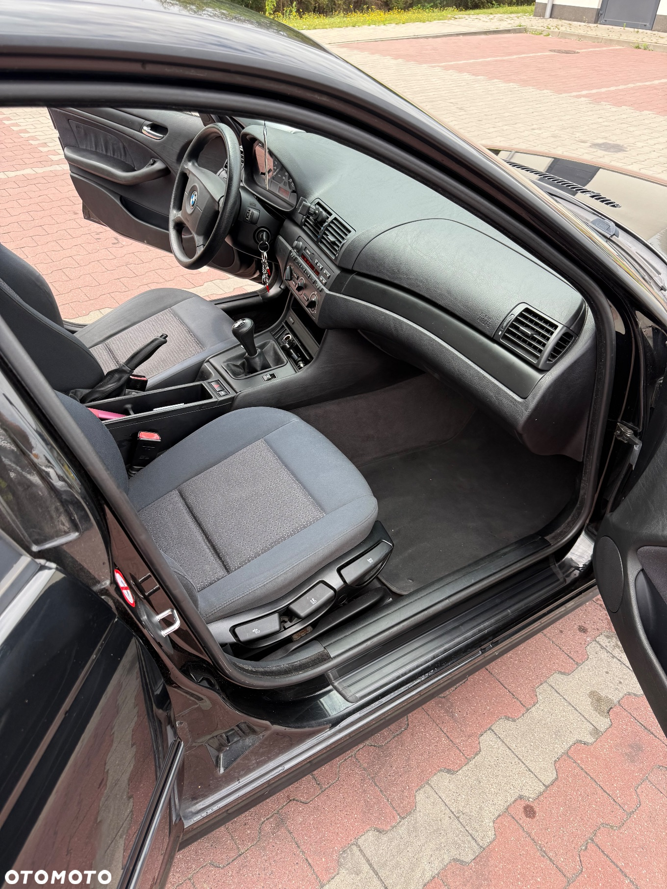 BMW Seria 3 316i - 24