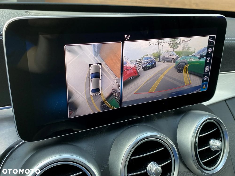 Mercedes-Benz Klasa C 200 4Matic 9G-TRONIC - 26