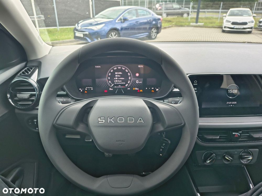 Skoda Fabia 1.0 Essence - 21