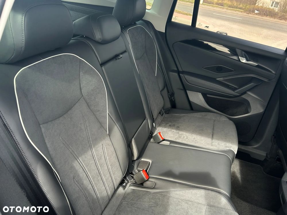 Volkswagen Tiguan 1.5 eHybrid PHEV 150kW Elegance DSG - 25