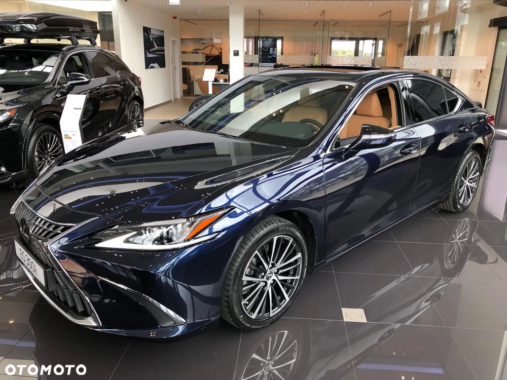 Lexus ES 300h Business Edition - 3