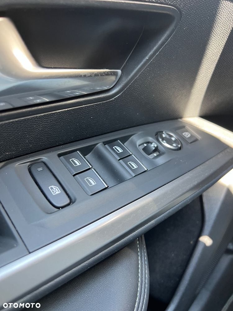 Peugeot 5008 - 23